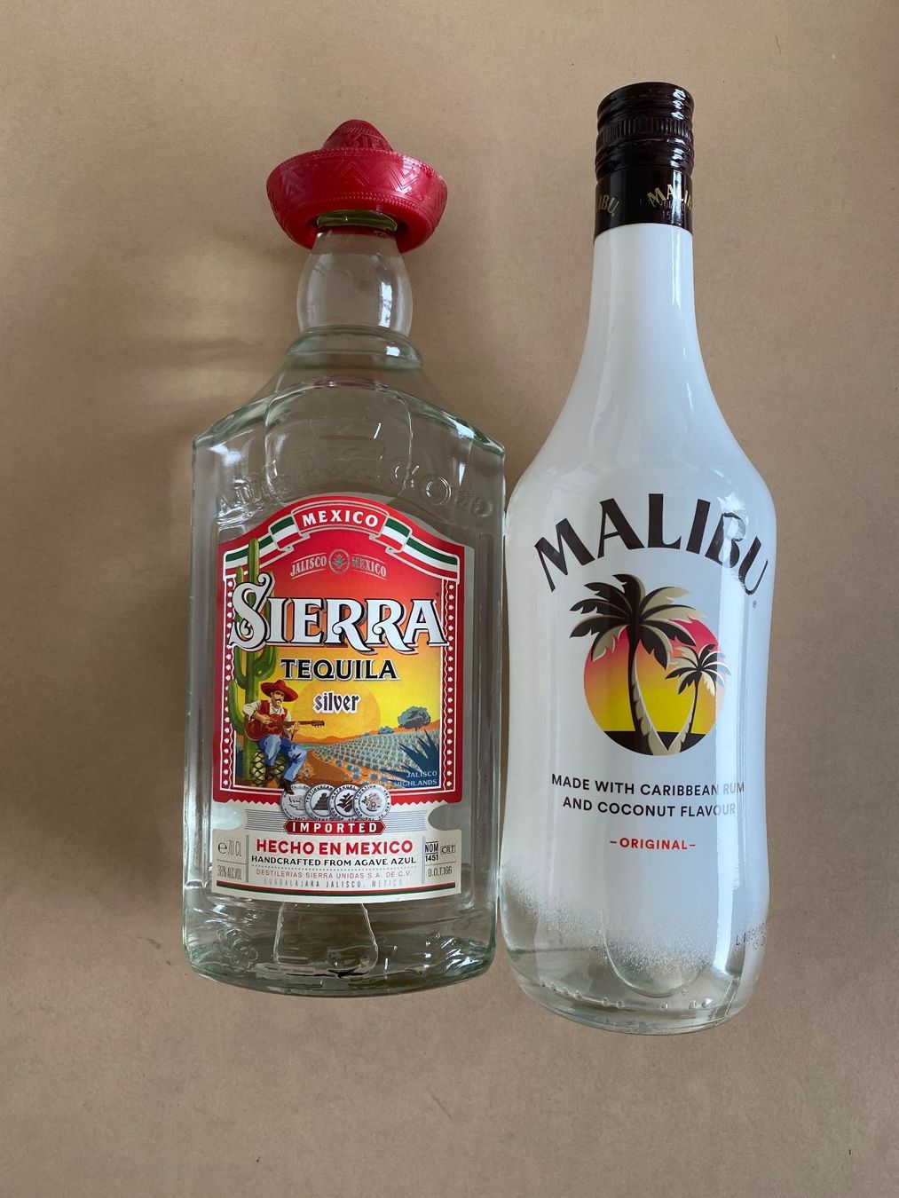 Malibu Bevande alcoliche: Sierra Tequila und Malibu Rum - ungeöffnet – Nuovo e nell'imballaggio originale da Muri AG venduto da Hookipa01