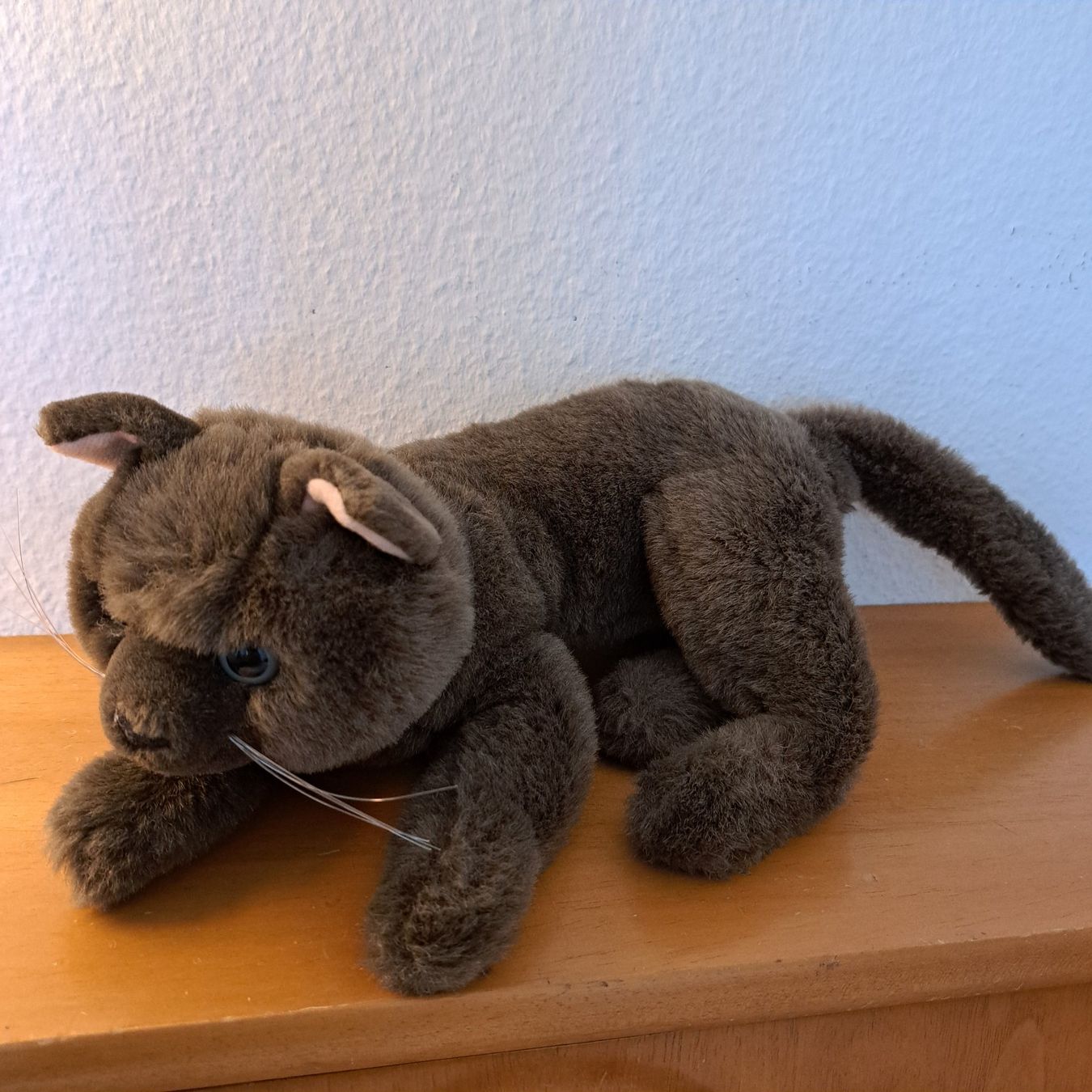 Giocattoli: Liegende Plüschkatze – Usato da Grüningen venduto da Tappio