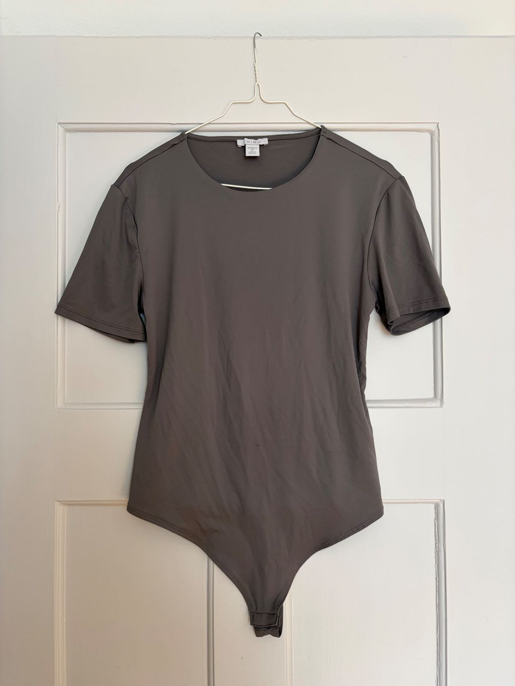 Tops: Bodys in 4 Farben – D'occasion à Zürich par mae_lle 2
