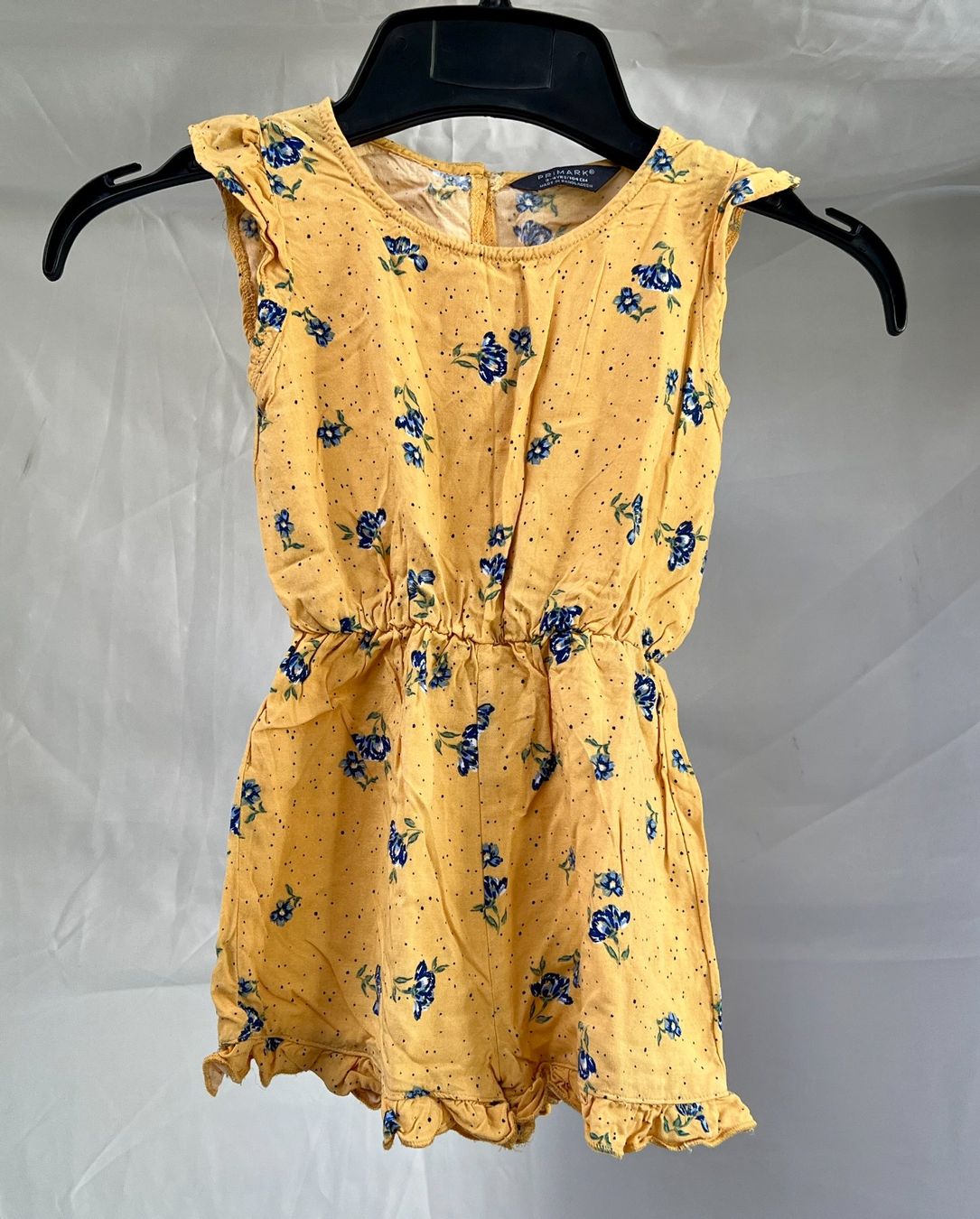 Tute: Drei Jumpsuits, Gr. 104 – Usato da Zürich venduto da Drahtzug 3
