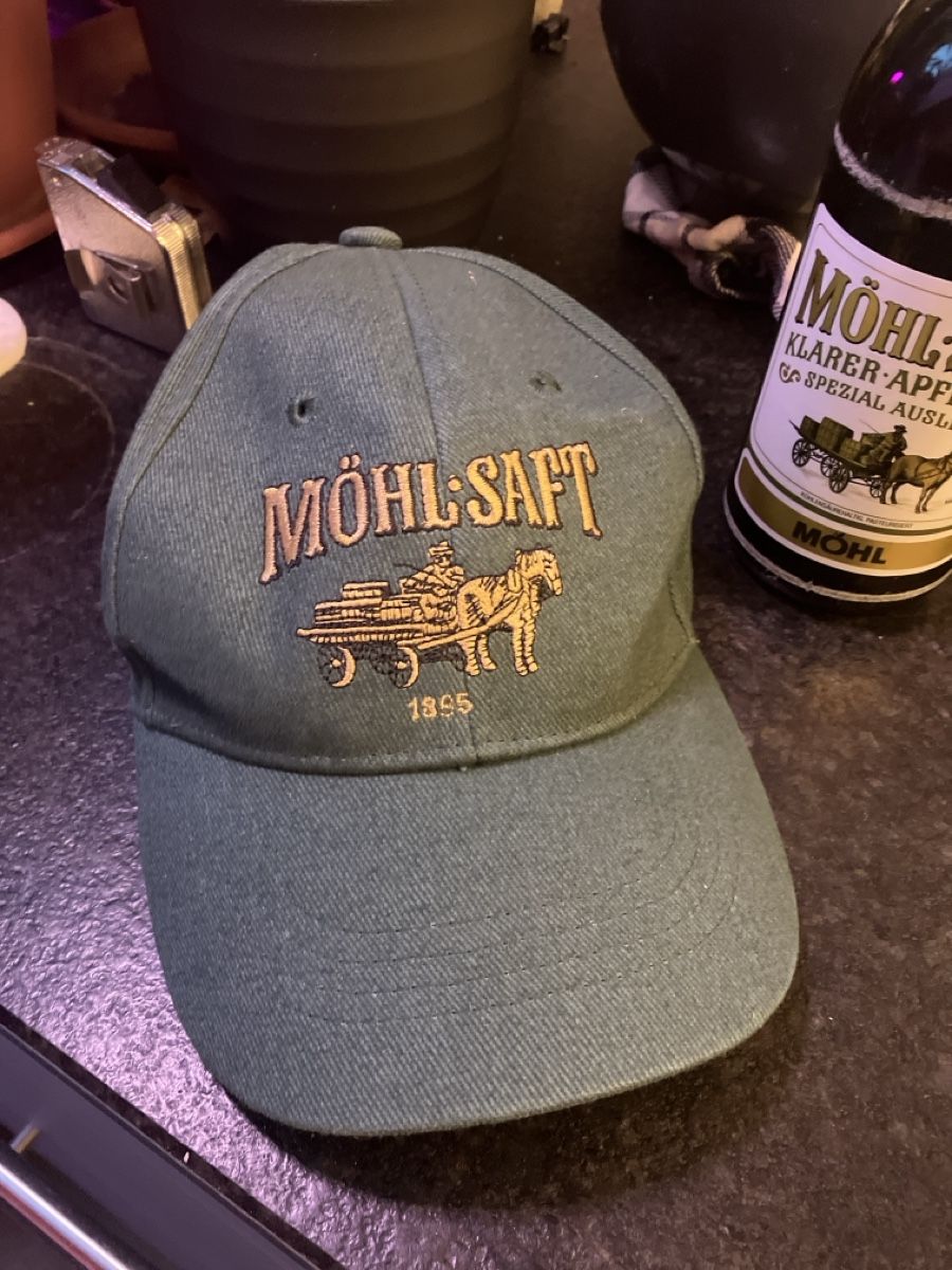 Sonstige Kleidung & Accessoires: Möhl-Saft Cape – Gebraucht aus Altnau von Bromende963