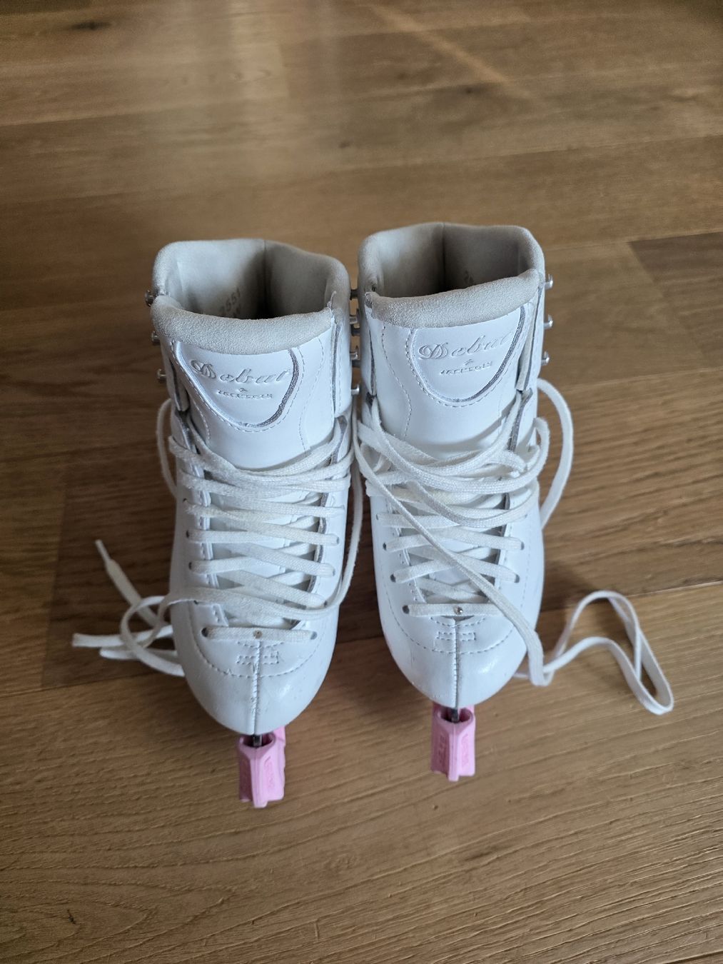 Jackson Pattini da ghiaccio: Jackson Debut Schlittschuhe, Gr. 33 – Usato da Oberhasli venduto da Fabilan