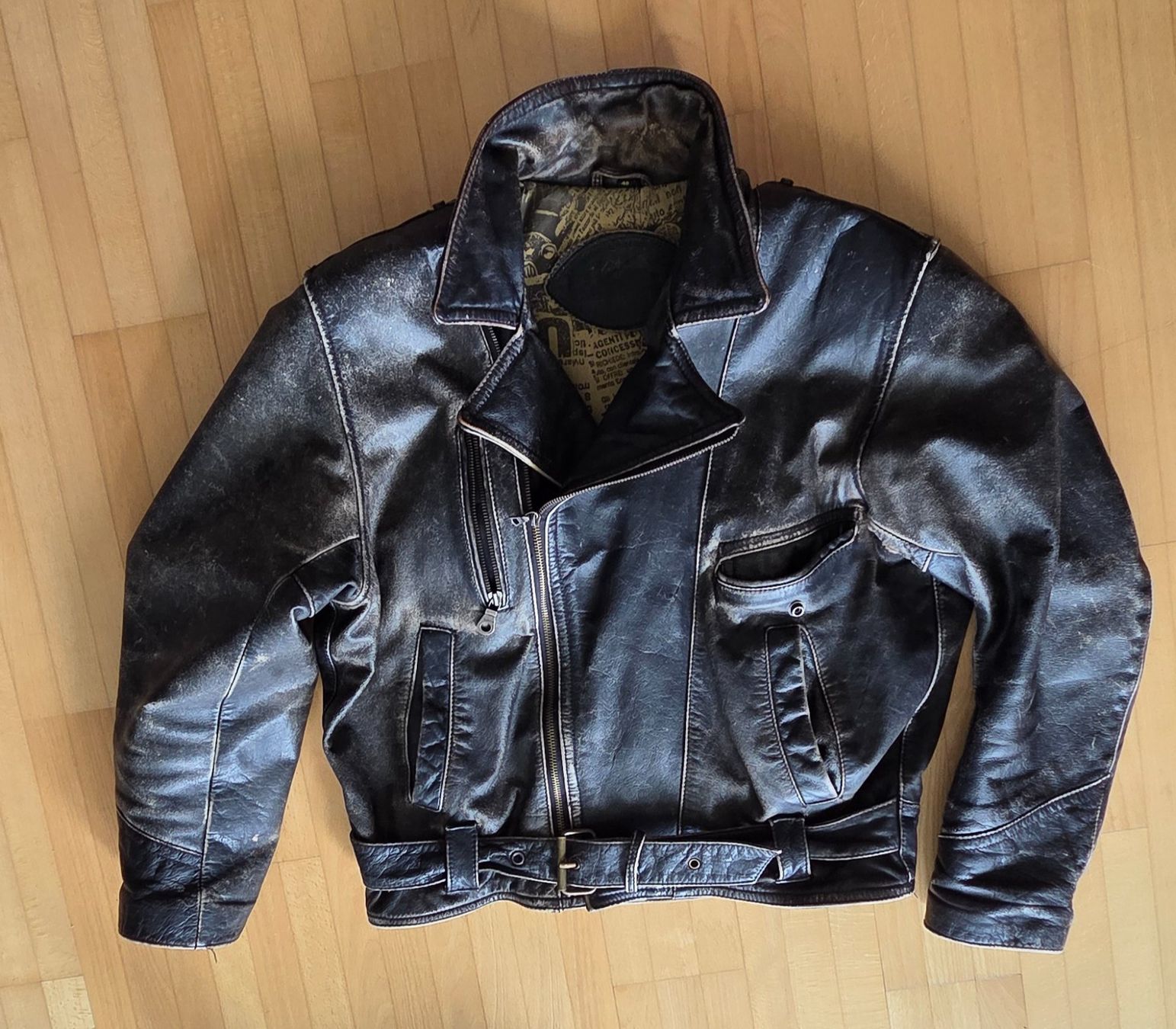 Jacken: Vintage Lederjacke – Gebraucht aus Oberkirch LU von Spaceman201 2