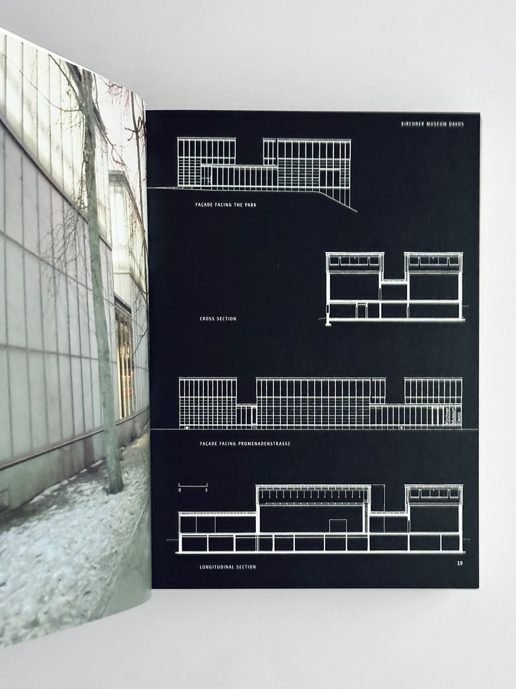 Libri: Gigon/Guyer Architects: Works & Projects 1989–2000 – Usato da Zürich venduto da arn___ 3