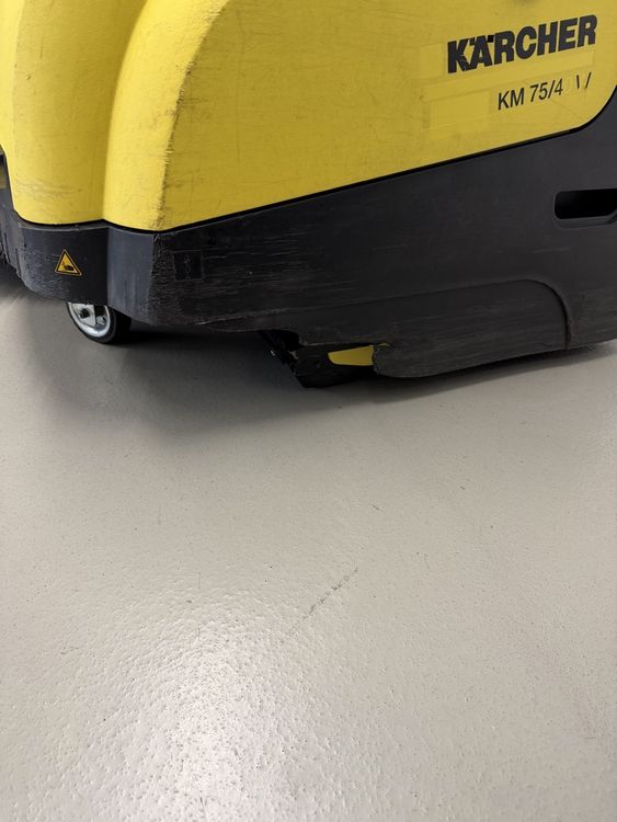 Kehrmaschine Kärcher KM 75/40W (Gebraucht) in Kriens für CHF 400 – nur ...