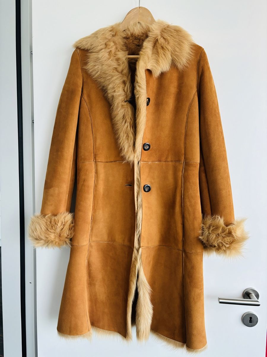 Cappotti: Cozy Shearling Coat for Winter – Nuovo (secondo la descrizione) da Zug venduto da MyraTho