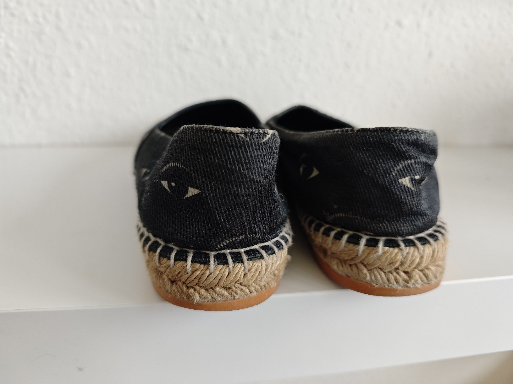 Kenzo Scarpe da donna: Kenzo iconic eye espadrilles , 37 – Usato da Meyrin venduto da Muchacho7 2