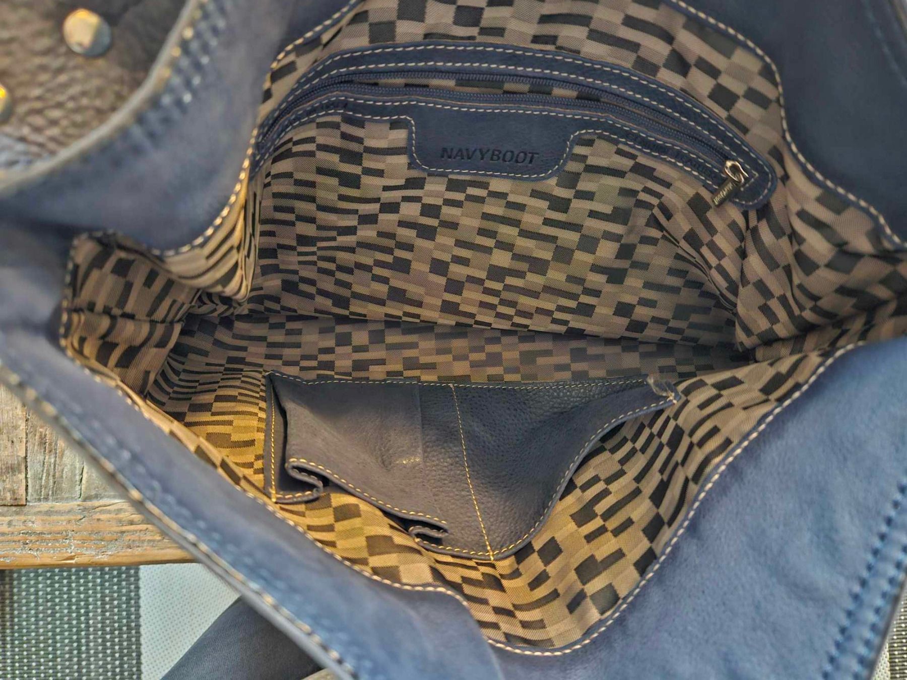 Navyboot Borse da donna: Navyboot Ledertasche – Usato da Luzern venduto da schuhparadies159 6