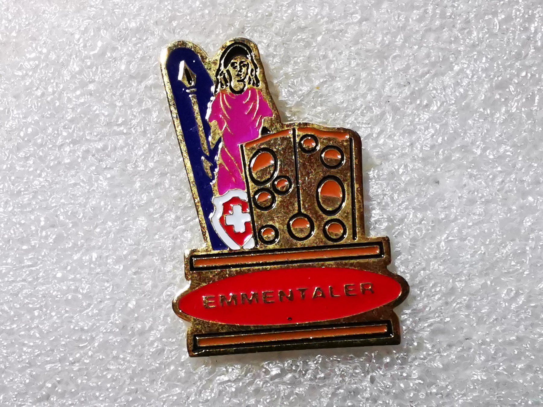 Placchette & Badge: Ansteckpin 50: Emmentaler – Usato da Oppligen venduto da Pin-Fall-Shop