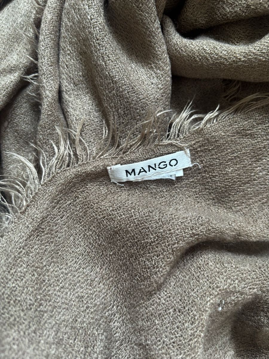 Mango Foulard & Sciarpe: Mango Schal in Taupe – Usato da Uster venduto da chi_5phs 1