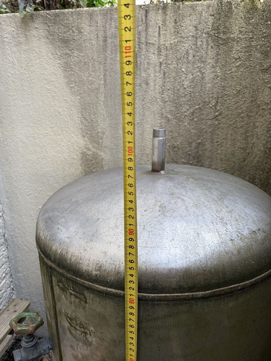 Abbeveratoi e trogoli: Wassertank Metall stehend gebraucht – Difettoso da Uster venduto da Smint12 7