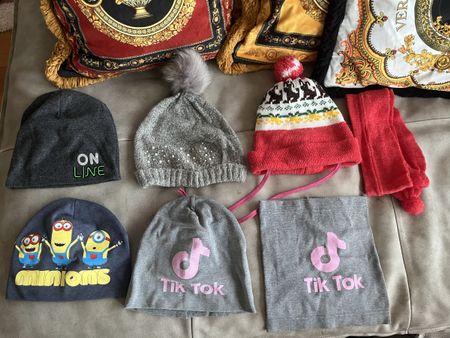 Winter-Mützen Set, Kindermützen, minions !