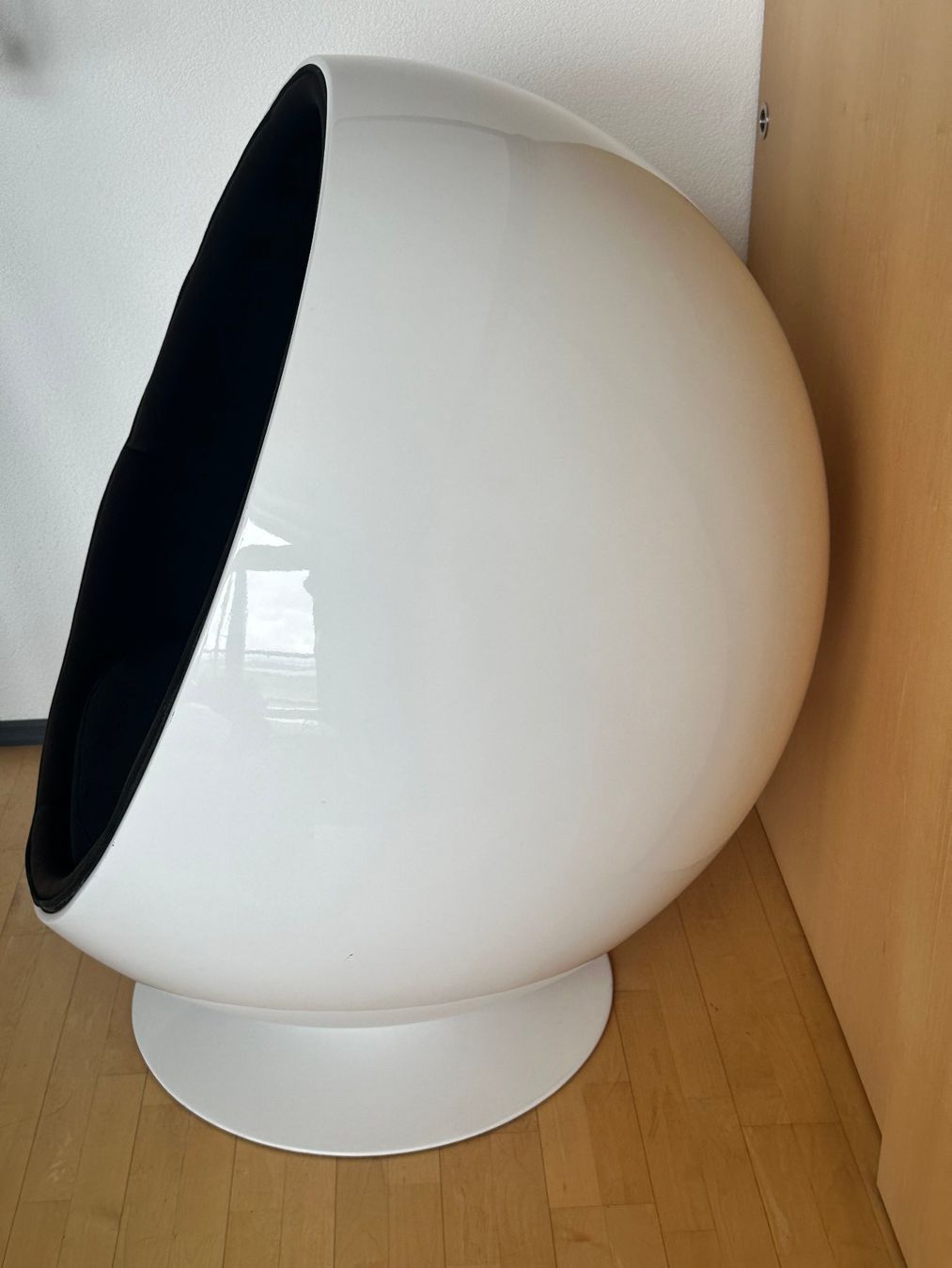 Poltrone: Fauteuil Ball chair – Usato da Dompierre VD venduto da qui_bp2r 3