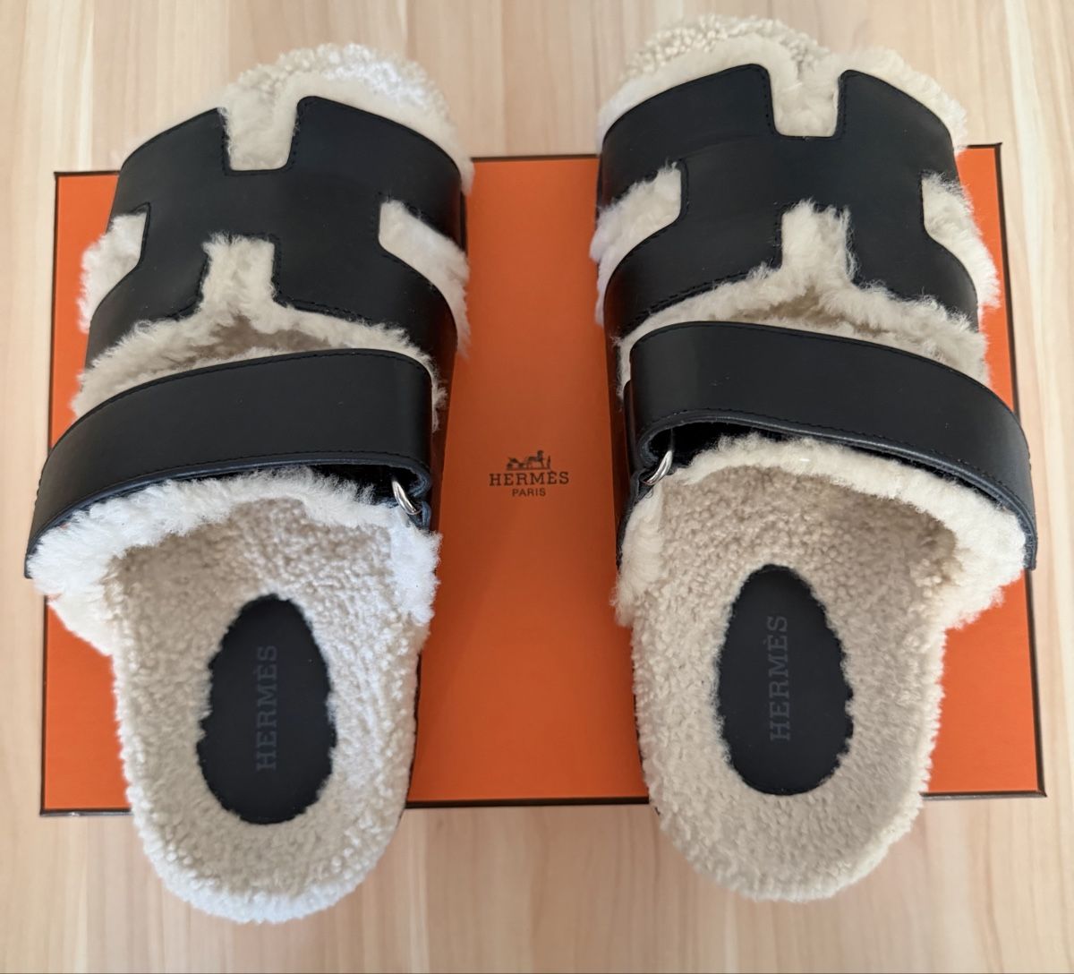 Hermès Chaussures hommes: Echte Hermès Chypre Sandalen – Neuf (Voir description) à Gränichen par Chanelsusi 1
