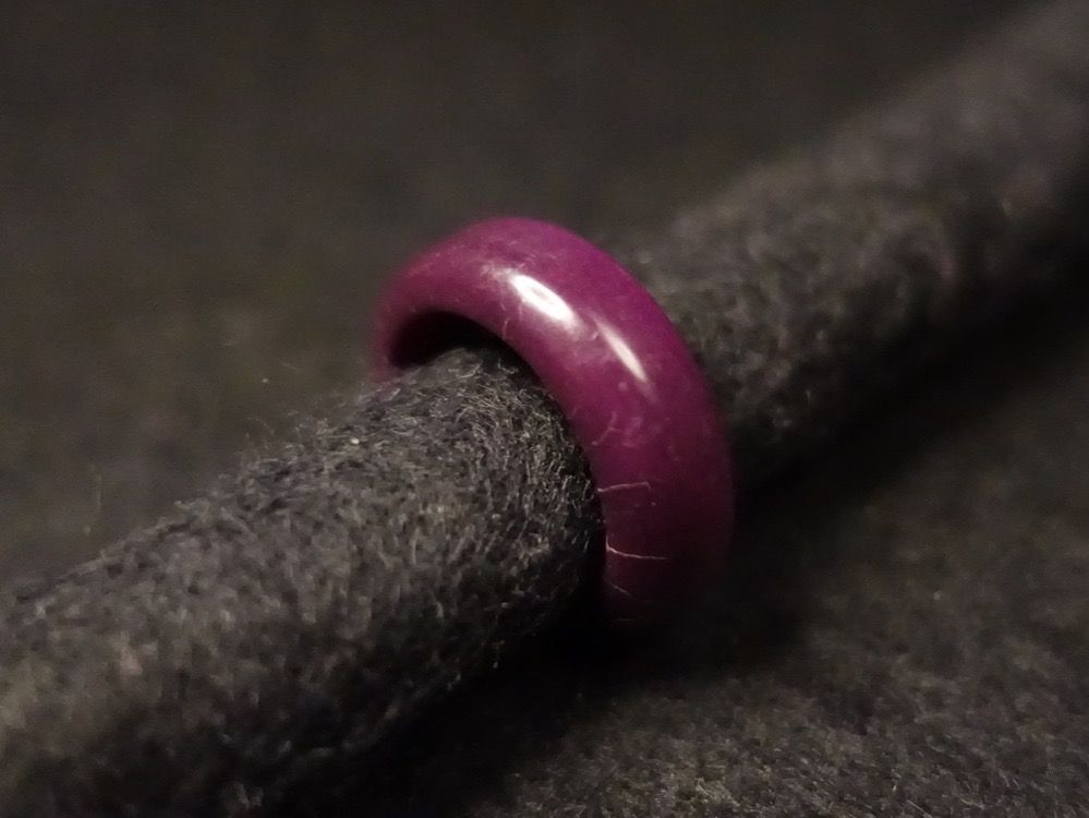 Ringe: Ring / Fingerring aus Kunststoff – Gebraucht aus Russikon von Eulenfeder 3