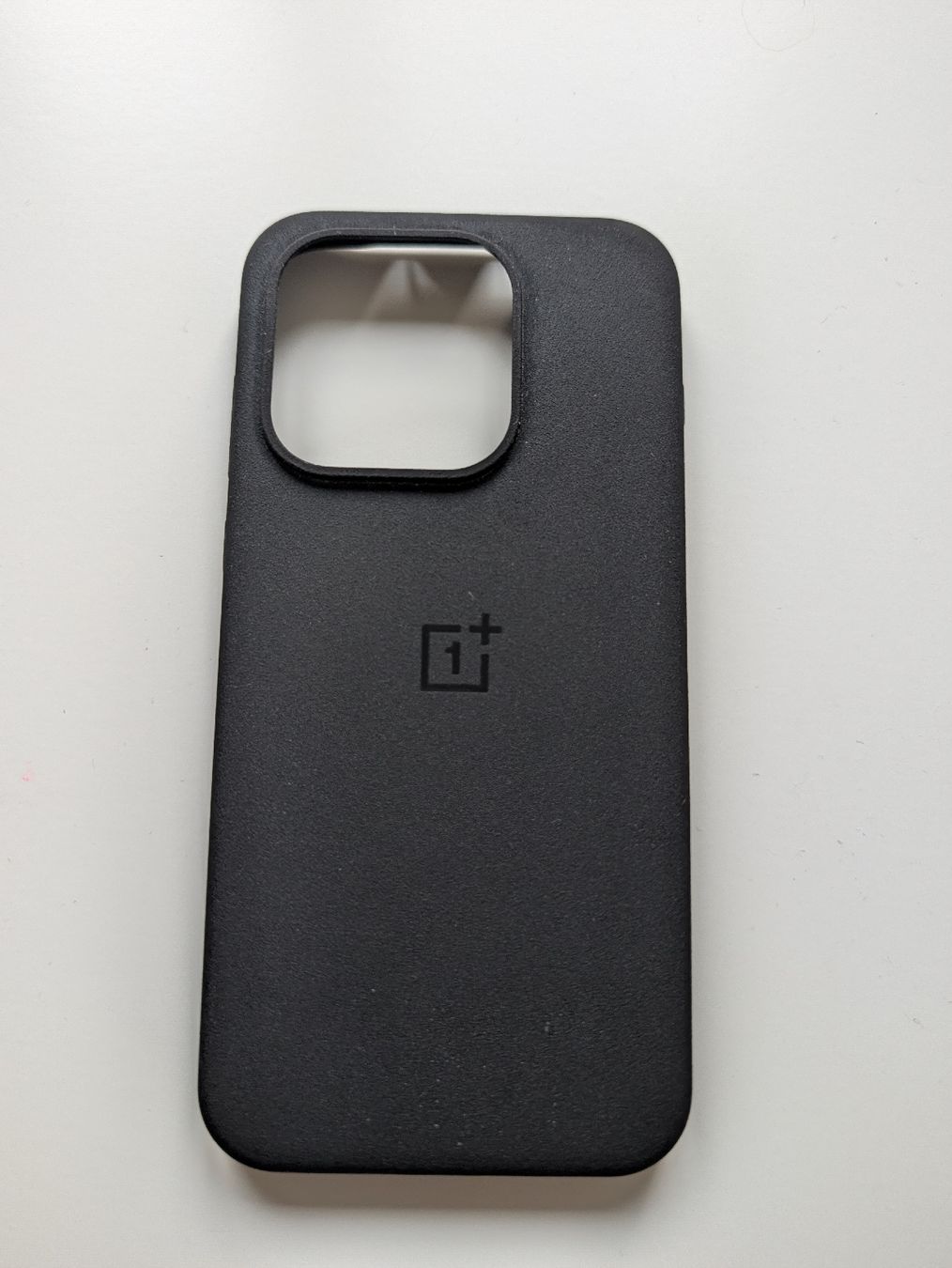 OnePlus Covers & Schutzfolien: OnePlus 10 Pro Protective Case Black – Gebraucht aus Zürich von Danger78 1