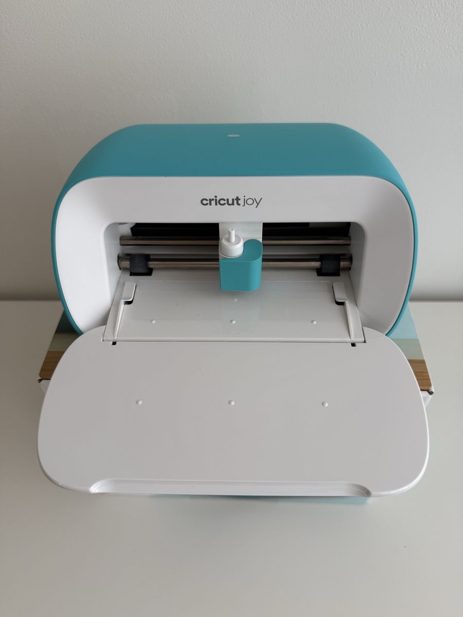 Toutes les machines: Cricut Joy Schneidemaschine / Plotter mit Zubehör – D'occasion à Zürich par FionaLuzia 1