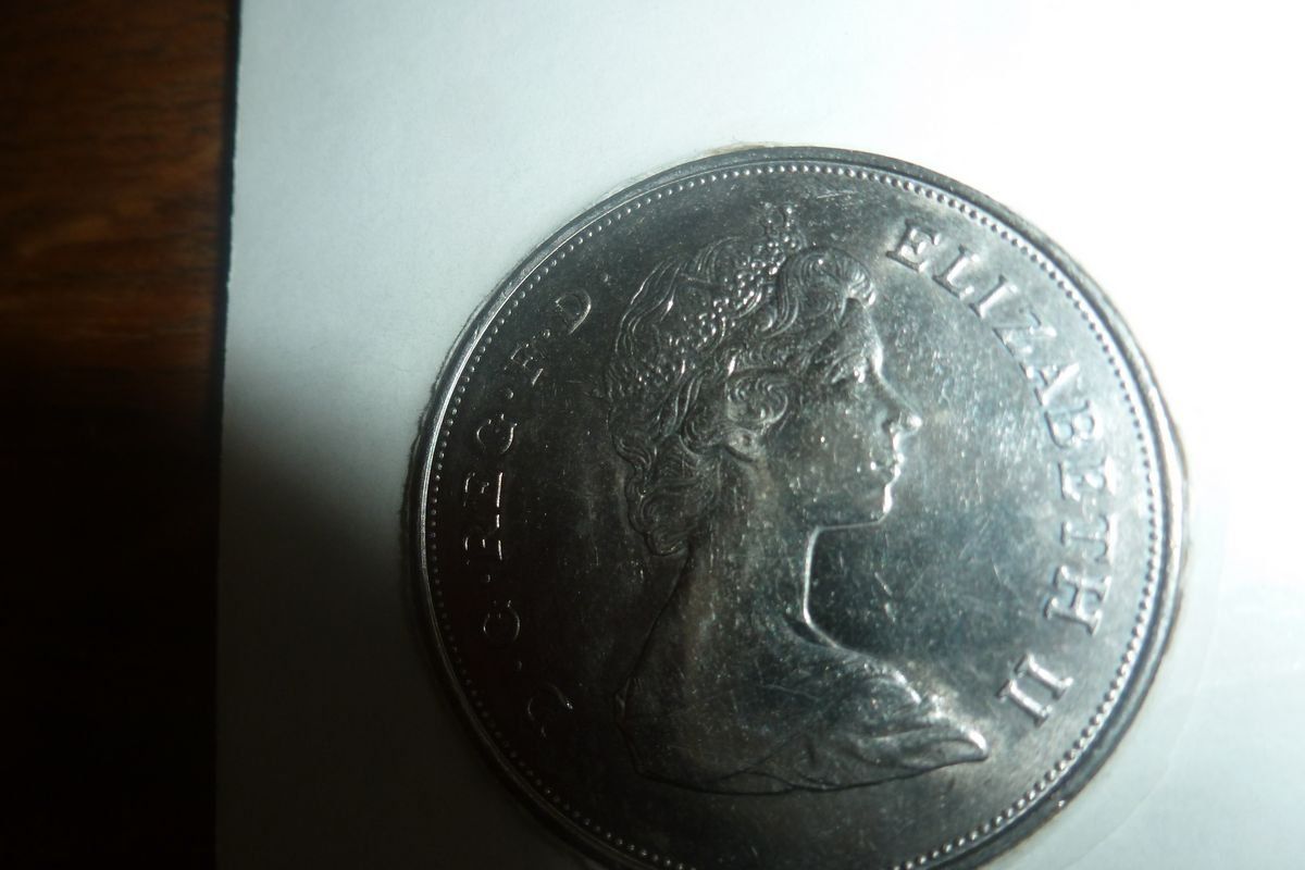 Tutti le monete: 1981 UK COIN COMMEMORATING Diana/Charles – Nuovo e nell'imballaggio originale da Emmen venduto da newdeal1970 2