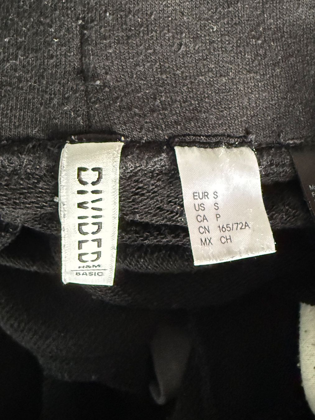 H&M Pantaloni: Schwarze H&M Sporthose schwarz S – Usato da Altendorf venduto da Ga04 2