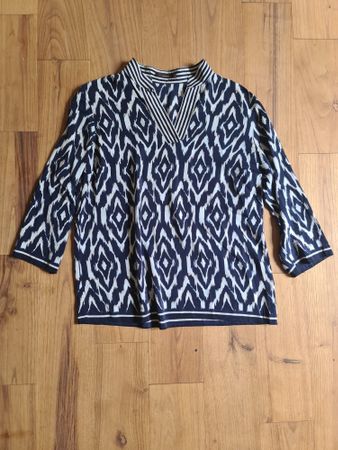 Bluse von Windsor Viskose und Seide gemischt.