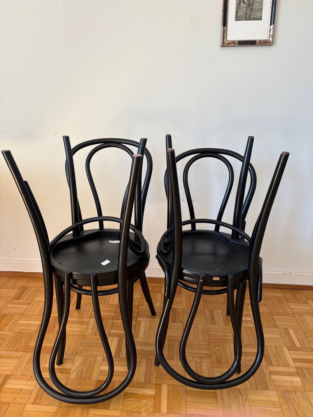 Sedie: 4 schwarze Bistro-/Bugholzstühle – Usato da Basel venduto da Joelleeschmid 3