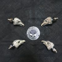 Tête d’aigle, 4 pièces