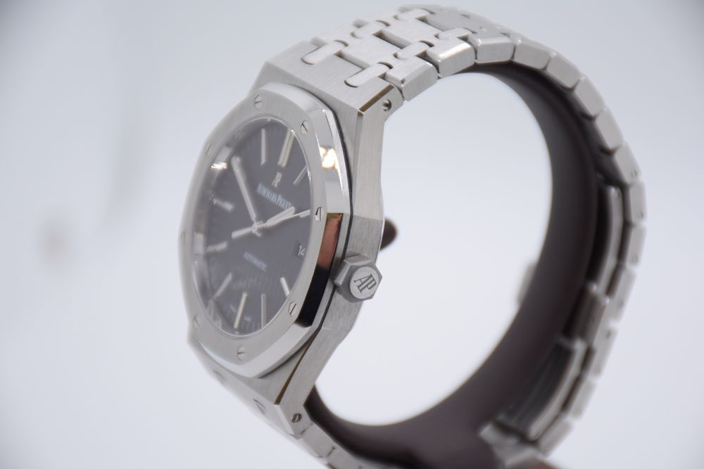 audemars-piguet-royal-oak-ref-15400st-ap-service-in-2022-kaufen-auf