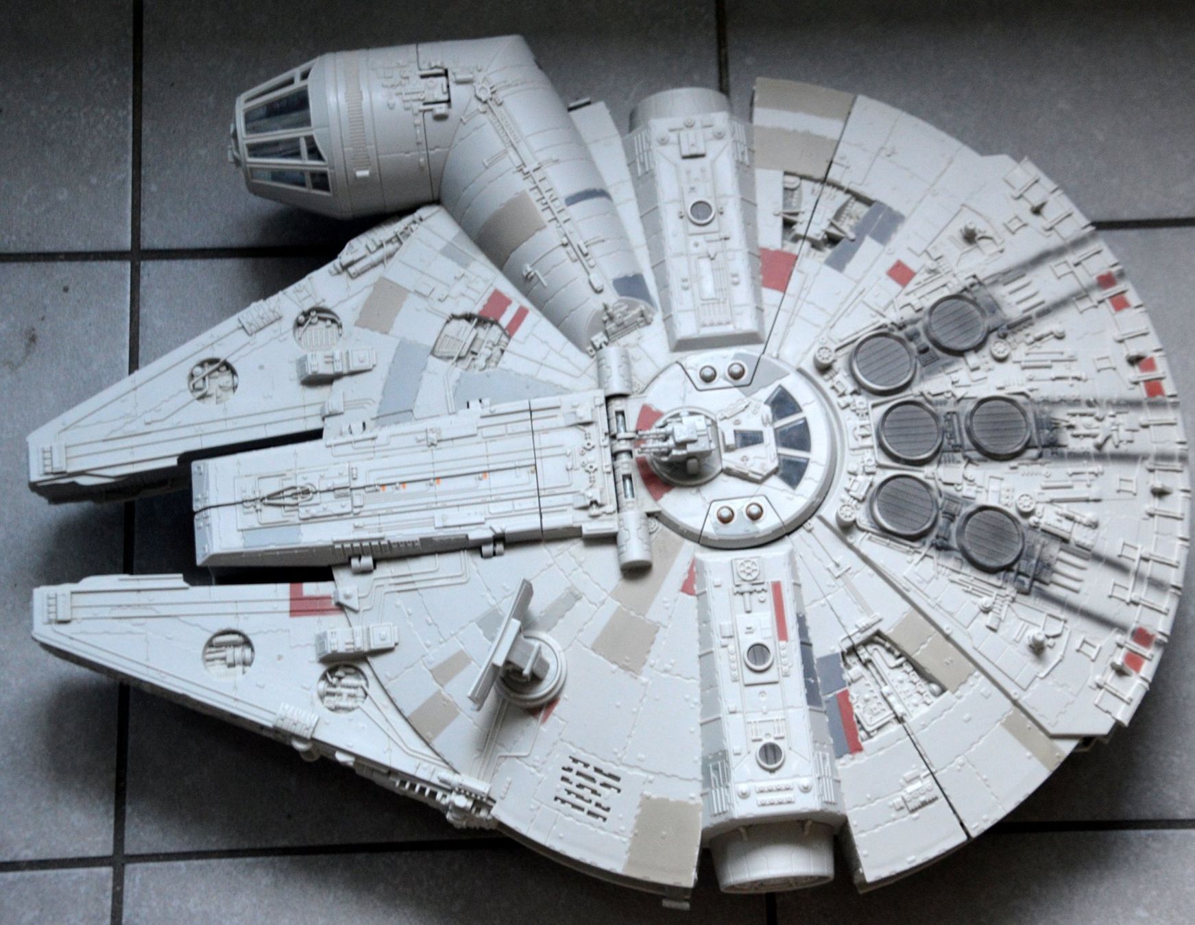 Star Wars Giocattoli: Star Wars Faucon Millenium Hero Vehicle – Usato da Collonges venduto da arashee 6