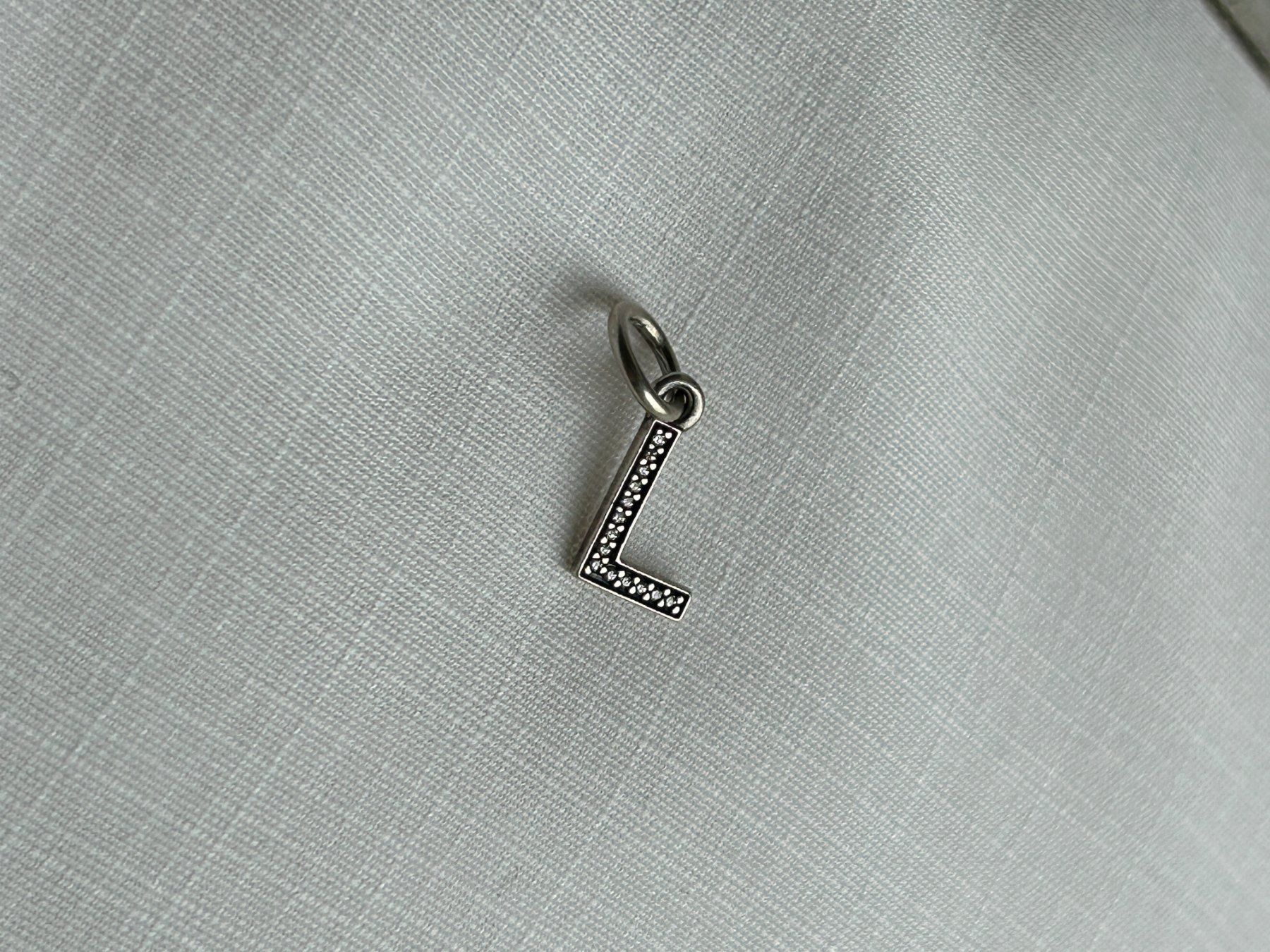 Pandora Ciondoli: PANDORA Charm Anhänger BUCHSTABE INITIAL L – Usato da Vaduz venduto da vogt-mettler