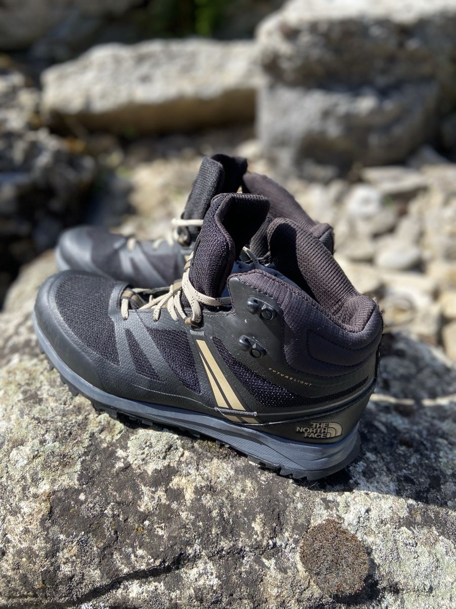 North Face Scarpe da uomo: Wanderschuh / Trekkingschuh The North Face Gr.44.5 – Usato da Grenchen venduto da Motorini