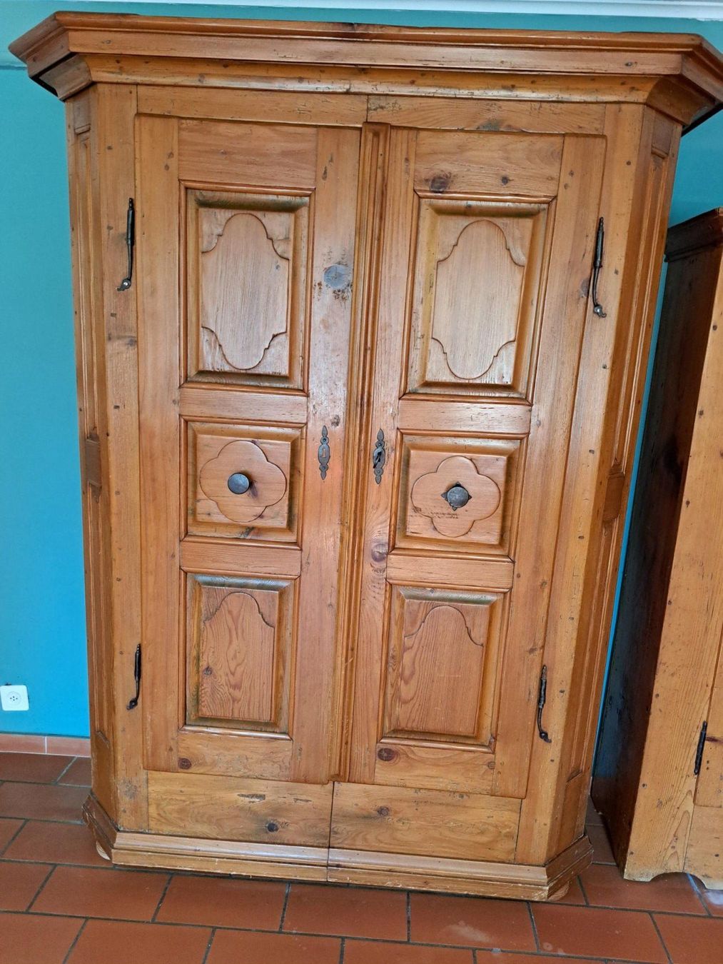 Armadi: Armoire ancienne en arolle – Usato da Servion venduto da ale_9d65
