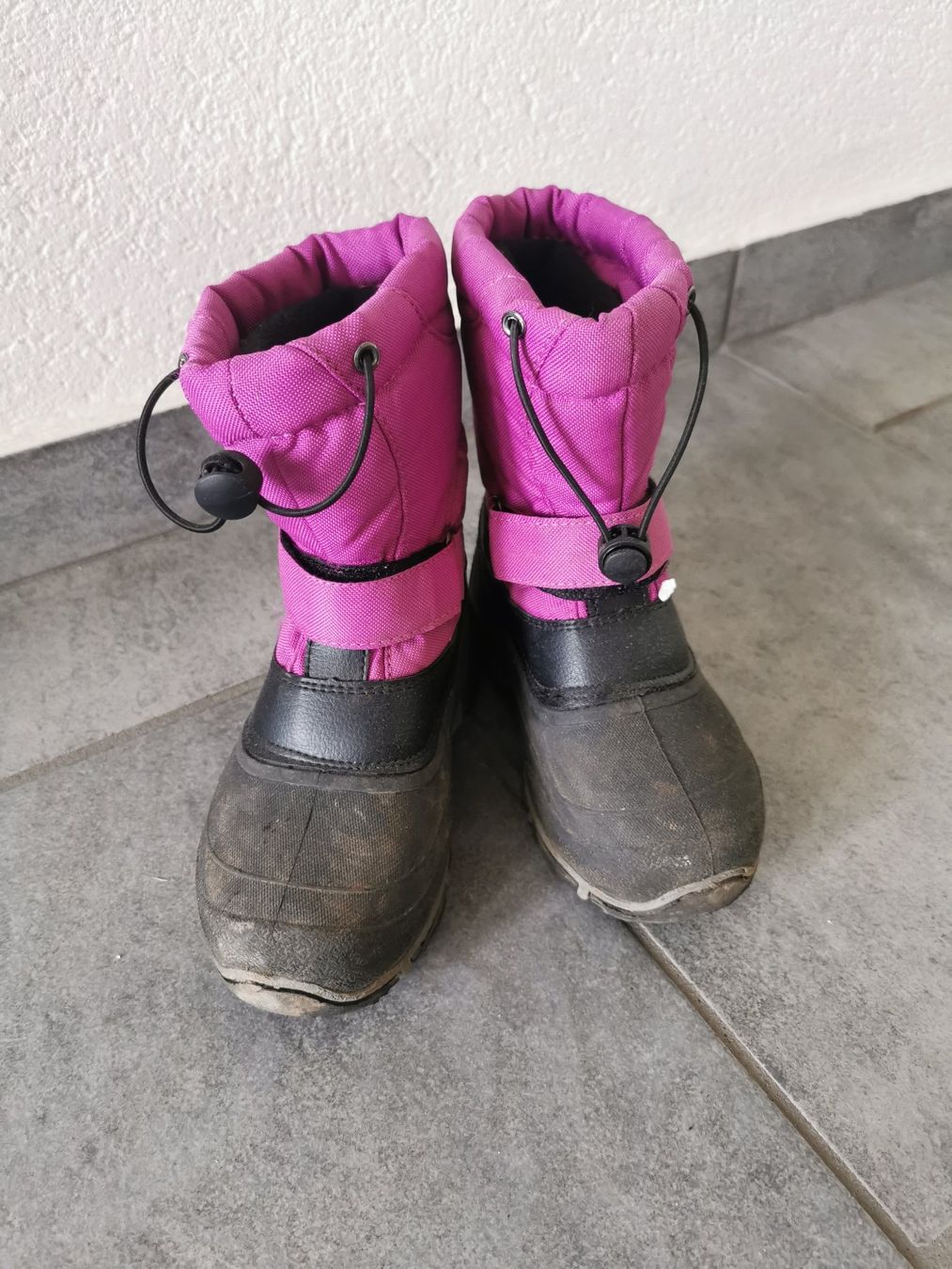 Scarpe per ragazze: Warme Kinderschuhe Gr. 30 – Usato da Herzogenbuchsee venduto da knisteri