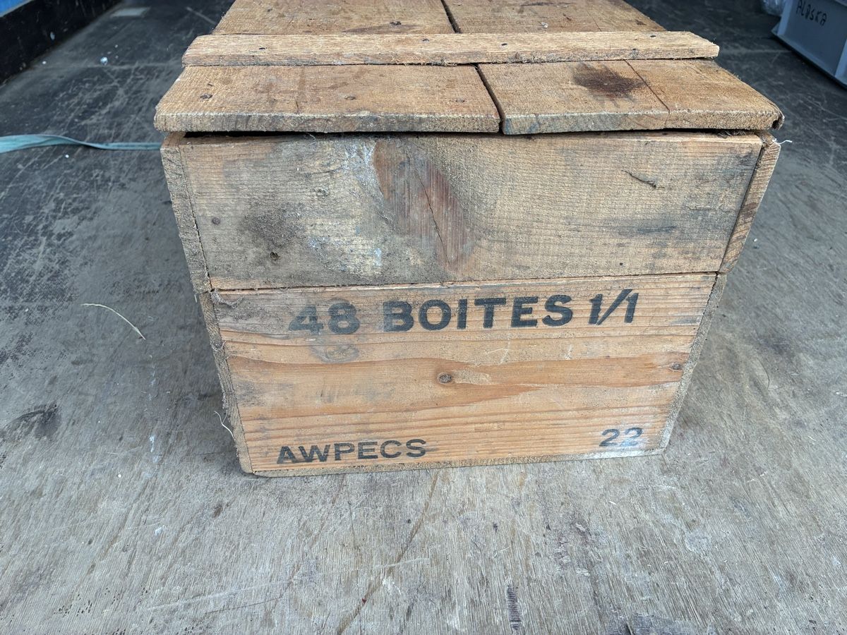 Caisses de transport: Ancienne caisse en bois – D'occasion à Les Bayards par Mutz51 1