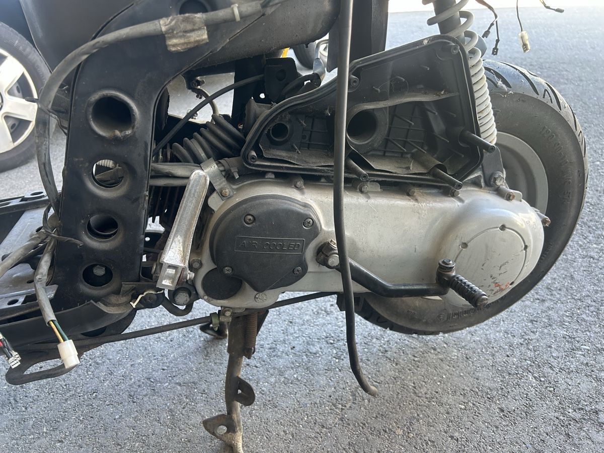 Piaggio Scooter: Piaggio Typoon 50 – Difettoso da Wallisellen venduto da DCNS 2