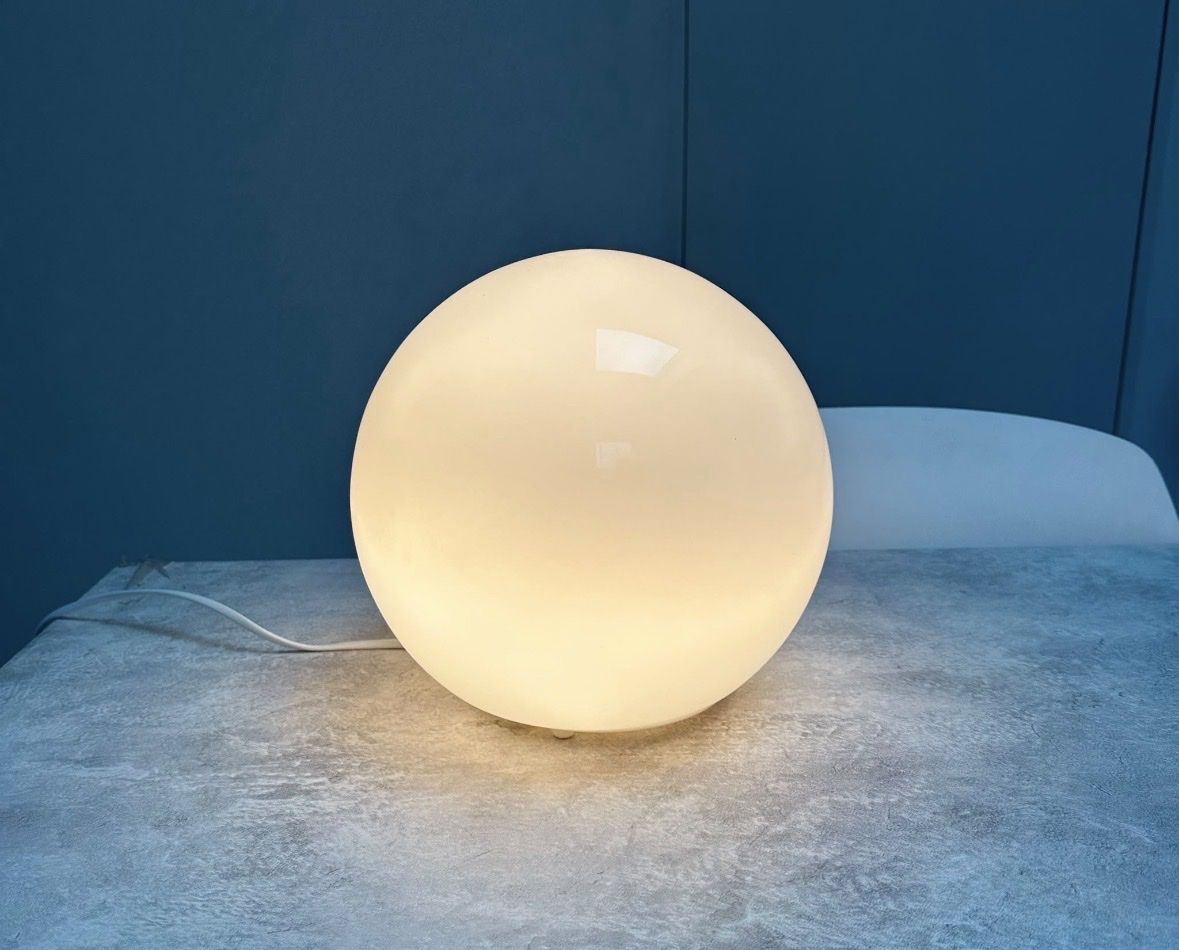 Lampes: Weisse Kugellampe – D'occasion à Sevelen par tracy95 1
