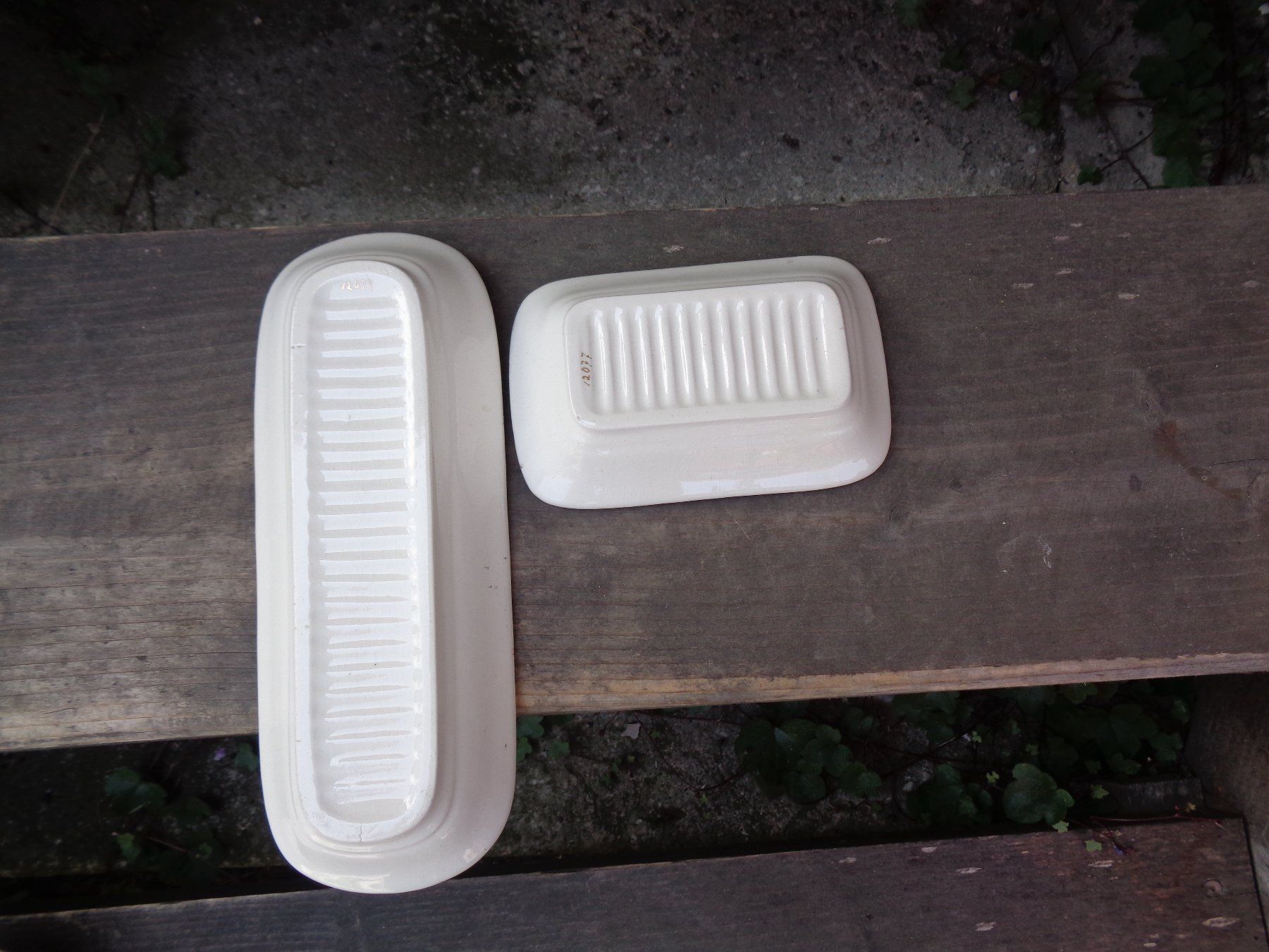 Seifenschalen: Seifenschale (n) für Haarspange oder... – Gebraucht aus Hägglingen von Orysen 1