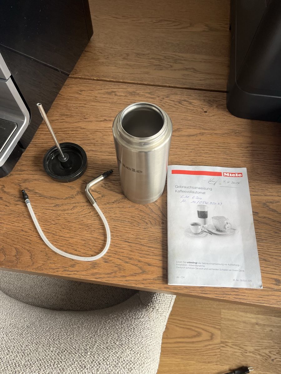 Miele Macchine per caffè & Macchine per espresso: Kaffeevollautomat Miele CM 6300 – Usato da Ermensee venduto da lev_7yh6 1