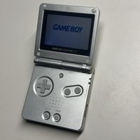 Nintendo Game Boy Advance SP mit Ladekabel