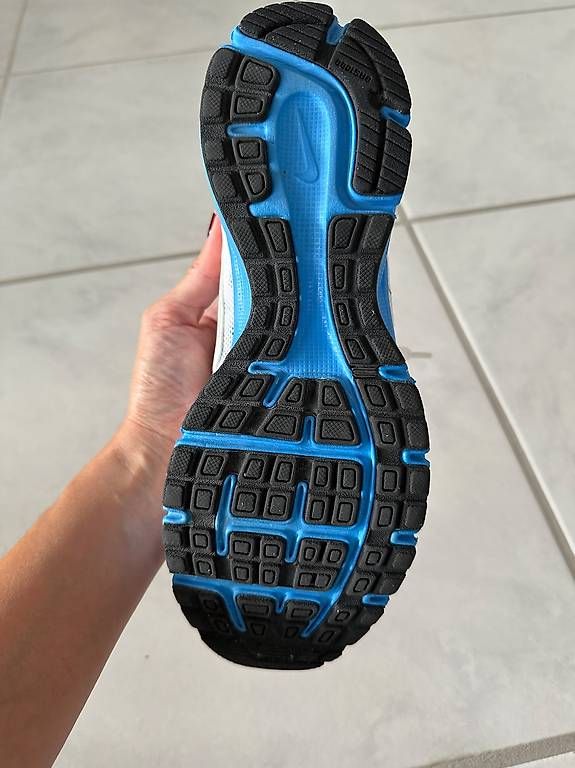 Scarpe da uomo: NikeAir Relentless – Usato da Zürich venduto da Lale_ 3