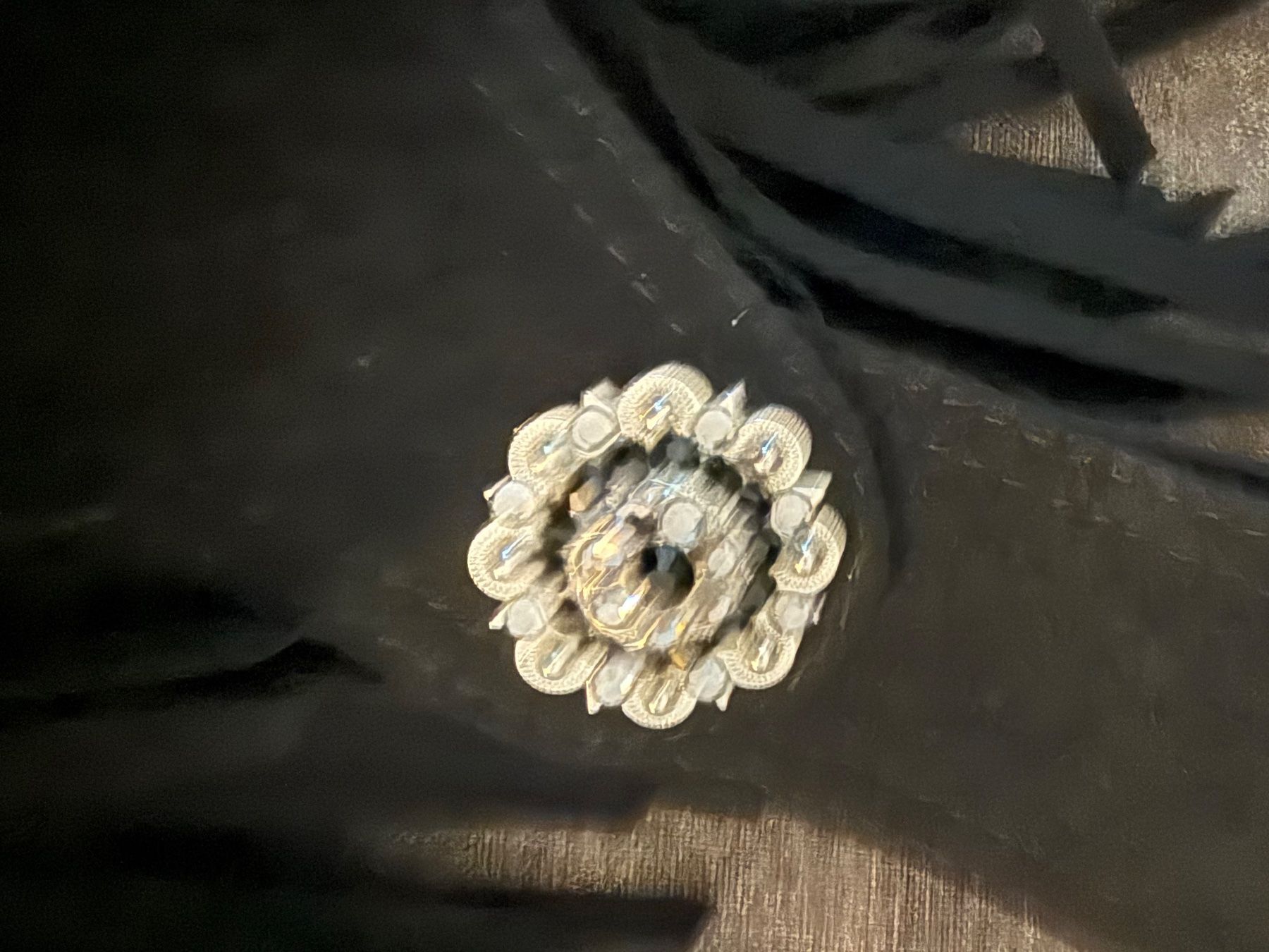 Pantaloni: Chaps mit Fransen und Strass Grösse L neuwertig – Usato da Bözen venduto da caruso5 1