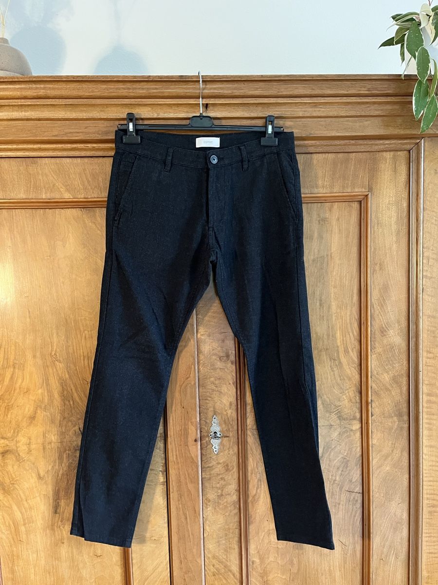 Esprit Hosen: Chino, dunkelgrau, Gr. 31/32 (slim), Esprit – Gebraucht aus St. Gallen von Gloom22 1