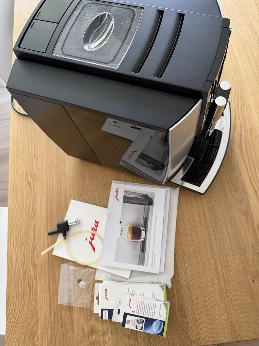 Jura Macchine per caffè & Macchine per espresso: Jura E600 Top gepflegt  – Usato da Au ZH venduto da sara050 5