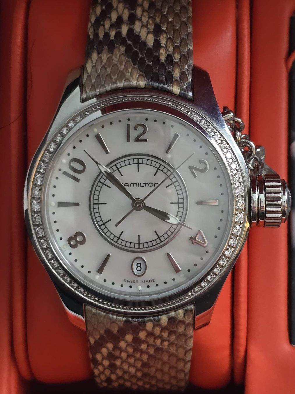 Hamilton Orologi: Hamilton Khaki Perlmutt mit Diamanten – Usato da Untersiggenthal venduto da Tansanit4