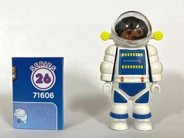 PLAYMOBIL FI?URES 71606  SERIE 26 girls 12 ASTRONAUT