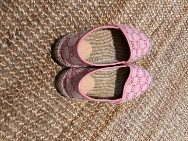 Damenschuhe: Original Gucci Espadrilles rosa – Gebraucht aus Ottenbach von Swisstwins 1