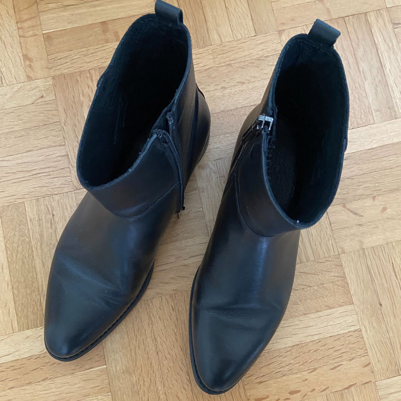 Marc O'Polo Scarpe da donna: Marc O'Polo schwarze Lederstiefel – Usato da Zug venduto da ale_yd9y 2