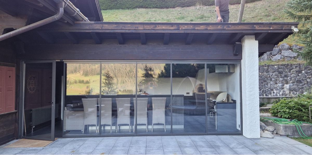 Porte: Glas-Schiebesystem / Glasfront zu verkaufen – Usato da Boltigen venduto da inf_rg7y