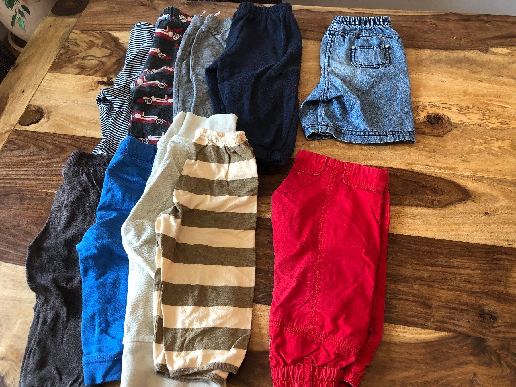Lotti di vestiti: Kinder Kleiderpaket 74 – Usato da Winterthur venduto da Shahrudin 4