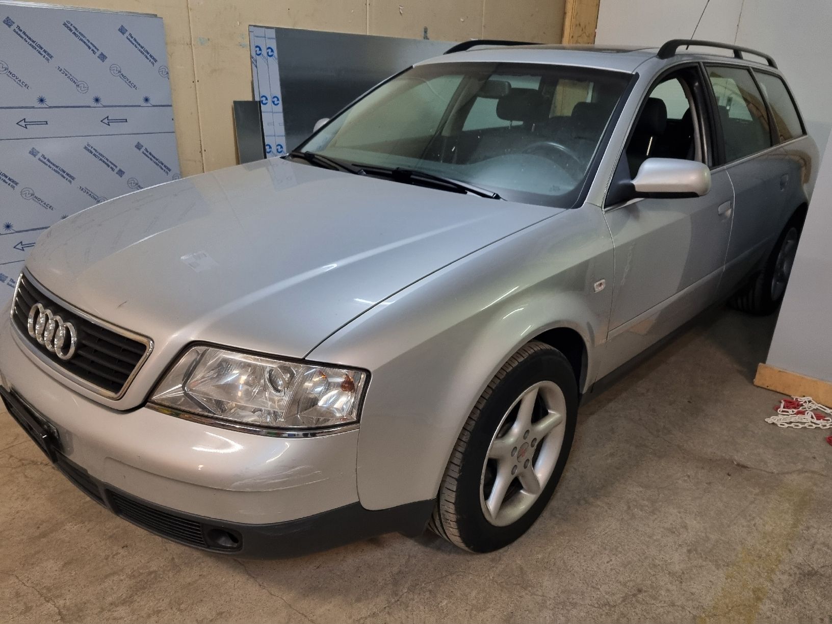 Audi Autos: Audi a6 2.4 v6 – D'occasion à Birmenstorf AG par cri883