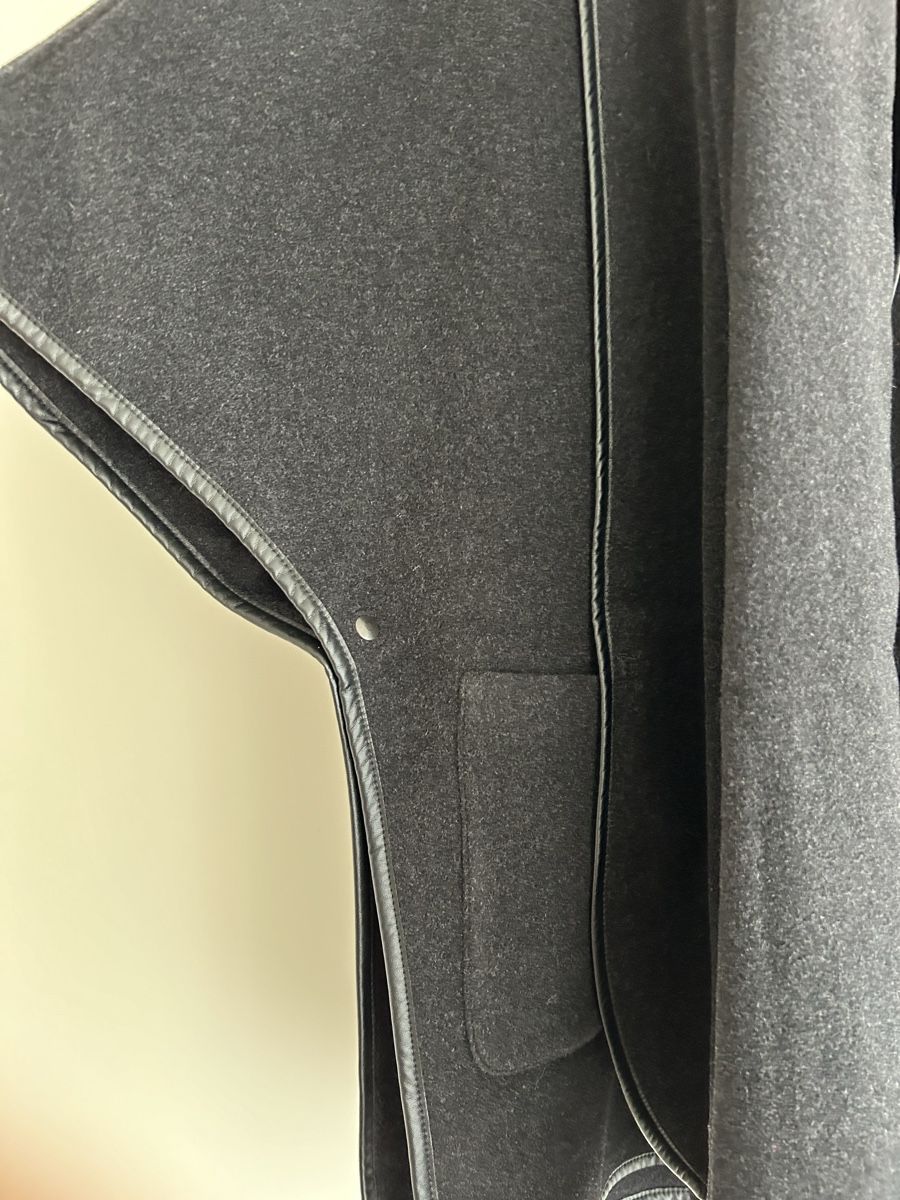Akris Altro in Moda donna: Beautiful wool cape/scarf Akris Punto – Nuovo (secondo la descrizione) da Sankt Gallen venduto da DDDAAA 2